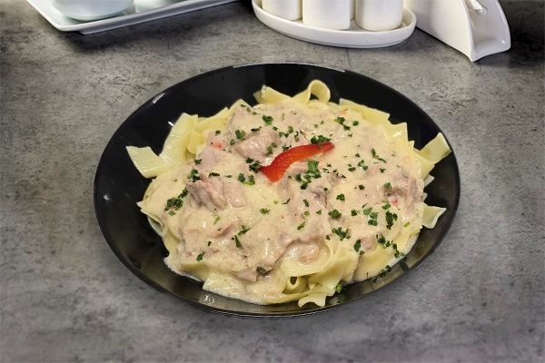 ŠIROKI REZANCI S TUNJEVINOM